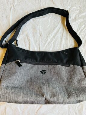 Medela Crossbody Breast Pump Bag Travel Everyday